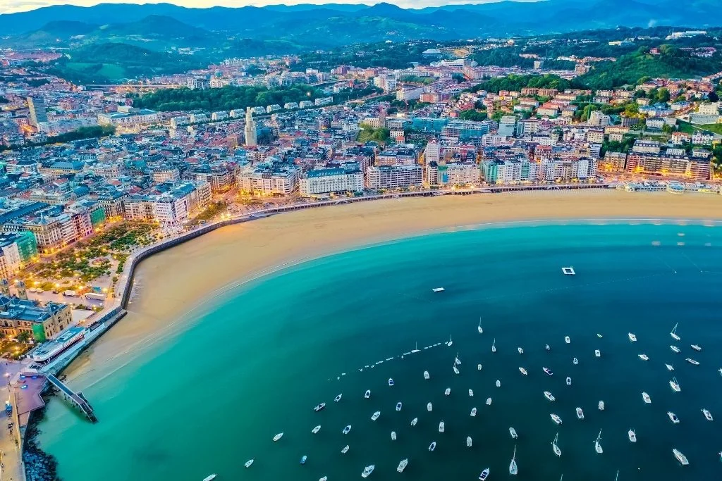 Circuito por Portugal y el Norte de España 9 días desde Barcelona